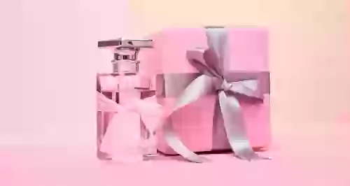 Ароматный подарок: правила выбора парфюма