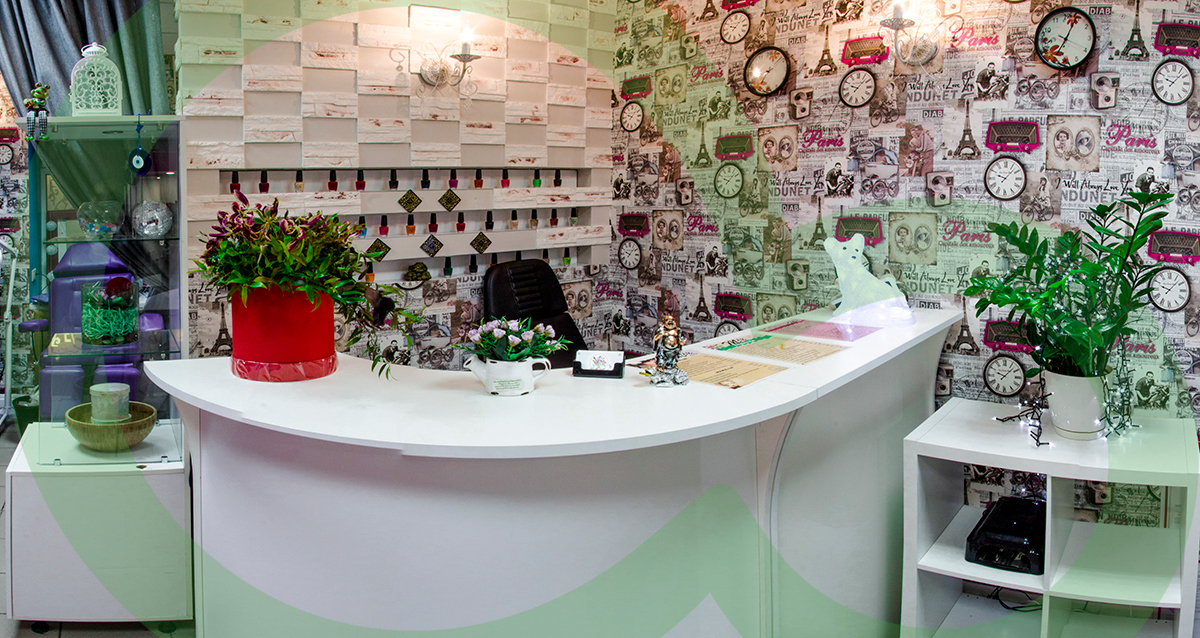 интерьер студии красоты MIX NAIL`S & BEAUTY