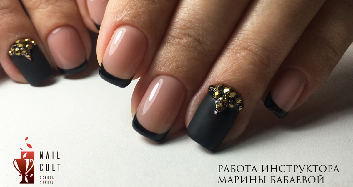 маникюр в студии красоты NAILCULT